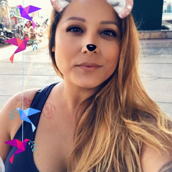 Meet your Posher, Gloria - Picture 1 of 1